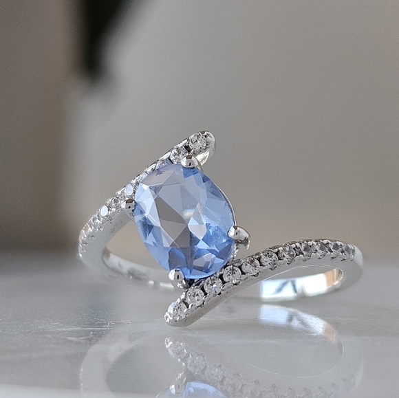 Blue Topaz Ring, 925 Sterling Silver Charmed Aroma - Picture 5 of 10